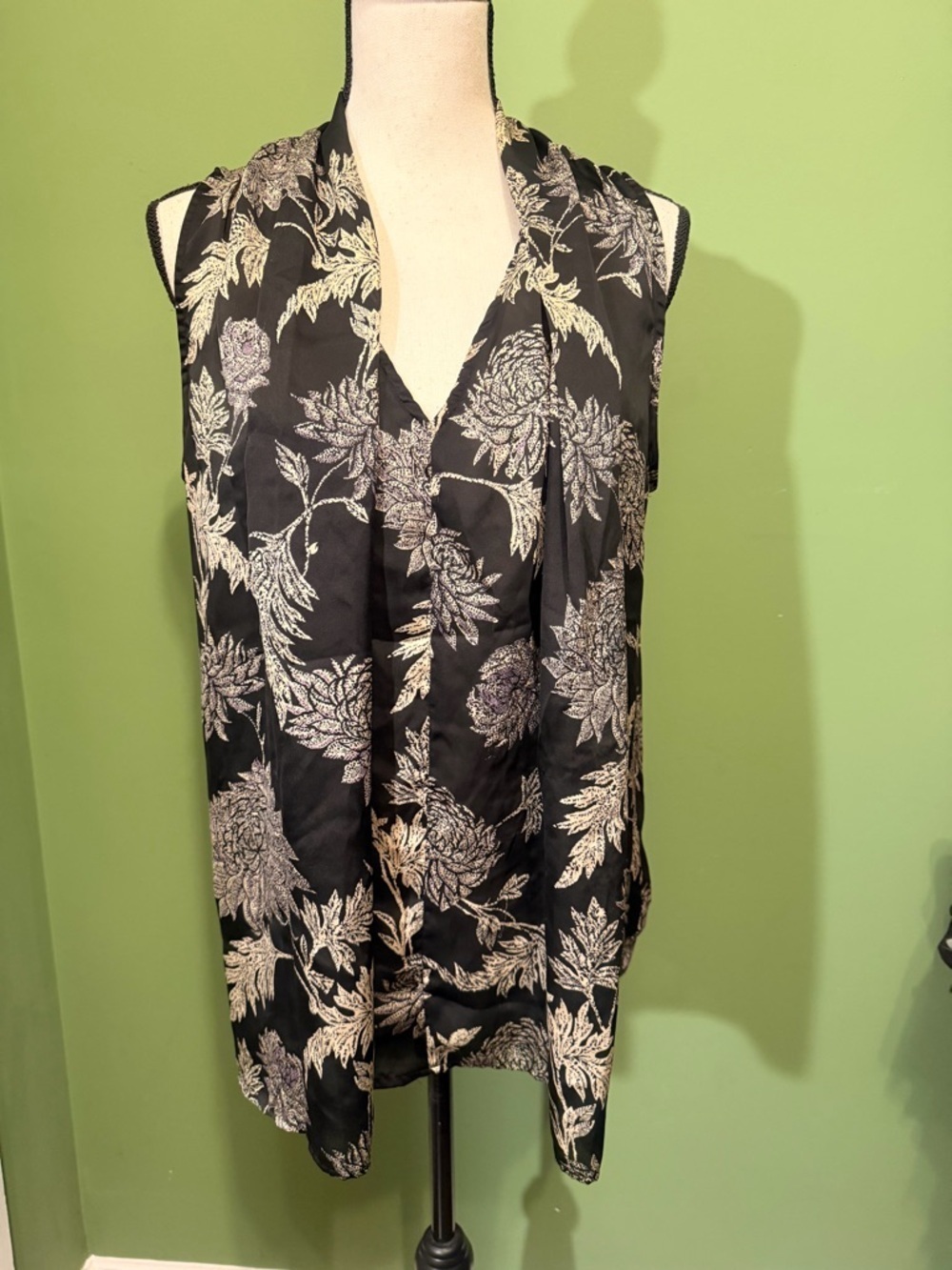 Black Floral Sleeveless V-Neck Blouse with Cream Accents
